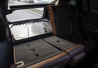 Подержанный автомобиль BMW X6 2020 года (37 фото)