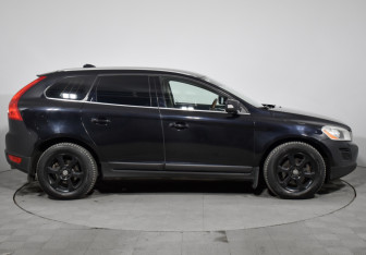 Подержанный автомобиль Volvo XC60 2012 года (4 фото)