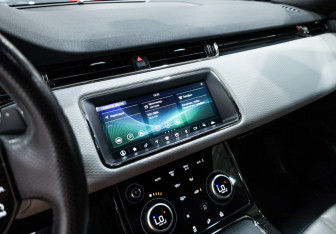 Подержанный автомобиль Land Rover Range Rover Evoque 2019 года (19 фото)