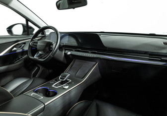 Подержанный автомобиль Omoda C5 2022 года (9 фото)