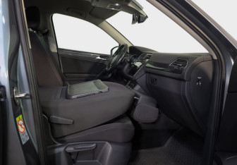 Подержанный автомобиль Volkswagen Tiguan 2019 года (26 фото)