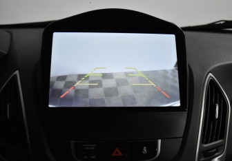 Подержанный автомобиль Hyundai ix35 2012 года (18 фото)