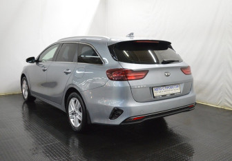 Подержанный автомобиль Kia Ceed Wagon 2019 года (7 фото)