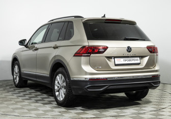 Подержанный автомобиль Volkswagen Tiguan 2021 года (7 фото)