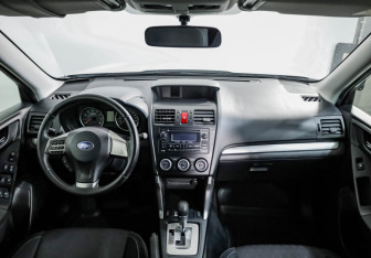 Подержанный автомобиль Subaru Forester Suv 2014 года (9 фото)