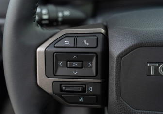 Новый Toyota Land Cruiser Prado 2026 (40 фото)