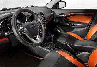 Подержанный автомобиль LADA (ВАЗ) Vesta Wagon 2018 года (9 фото)