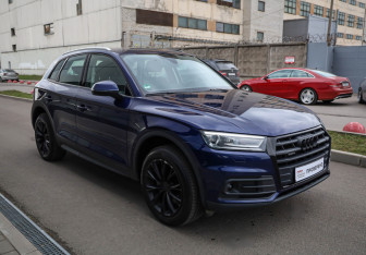 Подержанный автомобиль Audi Q5 2018 года (3 фото)