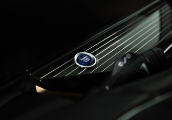Подержанный автомобиль LIVAN X6PRO 2024 года (19 фото)