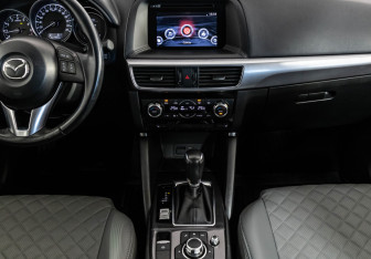 Подержанный автомобиль Mazda CX-5 2017 года (13 фото)