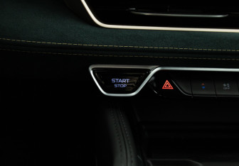 Подержанный автомобиль Geely Monjaro 2024 года (20 фото)