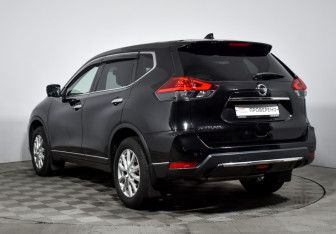 Подержанный автомобиль Nissan X-Trail 2019 года (7 фото)