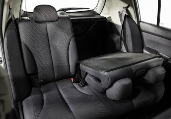 Подержанный автомобиль Nissan Tiida Hatchback 2008 года (21 фото)