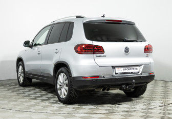 Подержанный автомобиль Volkswagen Tiguan 2015 года (7 фото)