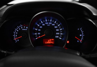 Подержанный автомобиль Kia Rio Sedan 2011 года (16 фото)