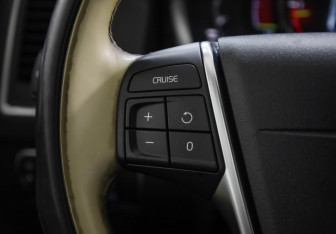 Подержанный автомобиль Volvo XC60 2013 года (13 фото)