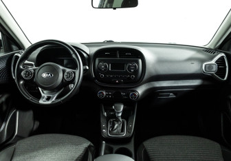 Подержанный автомобиль Kia Soul 2020 года (13 фото)