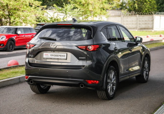 Подержанный автомобиль Mazda CX-5 2020 года (6 фото)
