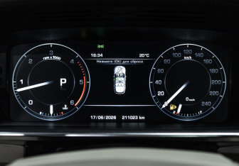 Подержанный автомобиль Land Rover Range Rover 2013 года (16 фото)