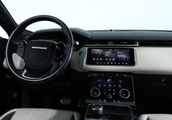 Подержанный автомобиль Land Rover Range Rover Velar 2019 года (14 фото)
