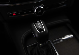 Подержанный автомобиль Volvo V90 Cross Country 2019 года (15 фото)