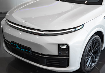 Новый LiXiang L7 2024 (3 фото)