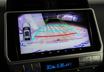 Подержанный автомобиль Toyota Land Cruiser Prado 2020 года (20 фото)