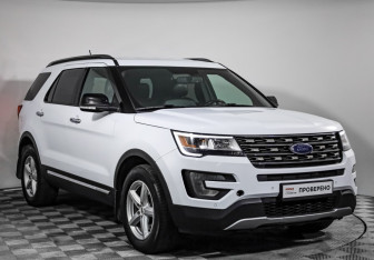 Подержанный автомобиль Ford Explorer 2017 года (3 фото)