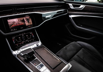 Подержанный автомобиль Audi A6 Sedan 2019 года (19 фото)