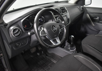 Подержанный автомобиль Renault Sandero 2019 года (7 фото)