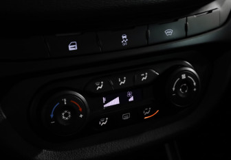 Подержанный автомобиль LADA (ВАЗ) Vesta Wagon 2021 года (16 фото)