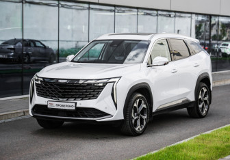 Подержанный автомобиль Geely Atlas 2024 года (3 фото)