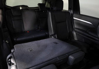 Подержанный автомобиль Toyota Highlander 2015 года (27 фото)