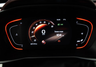 Подержанный автомобиль Geely Coolray 2023 года (12 фото)