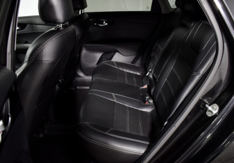 Подержанный автомобиль Kia Cerato Sedan 2019 года (11 фото)