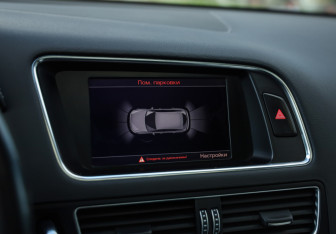 Подержанный автомобиль Audi Q5 2012 года (16 фото)