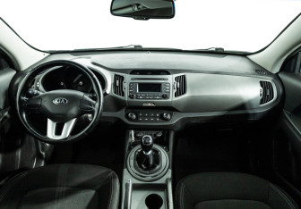 Подержанный автомобиль Kia Sportage 2015 года (13 фото)