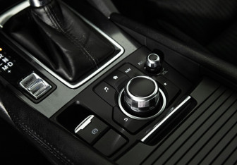 Подержанный автомобиль Mazda 6 Sedan 2017 года (17 фото)