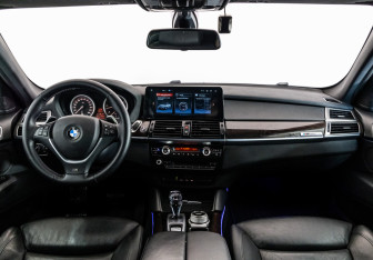 Подержанный автомобиль BMW X6 2013 года (12 фото)