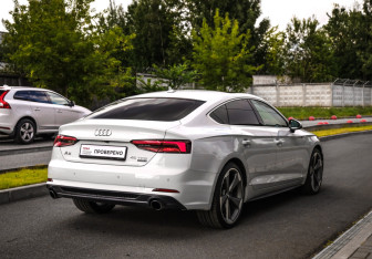 Подержанный автомобиль Audi A5 Liftback 2019 года (6 фото)