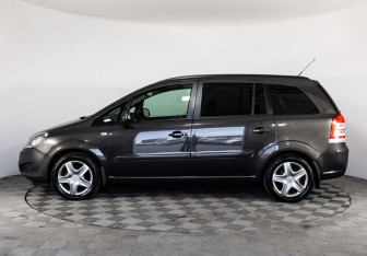 Подержанный автомобиль Opel Zafira Compactvan 2013 года (8 фото)