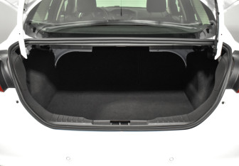 Подержанный автомобиль Ford Focus Sedan 2017 года (19 фото)