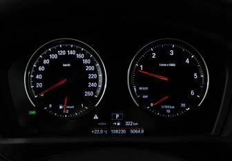 Подержанный автомобиль BMW X1 2019 года (12 фото)