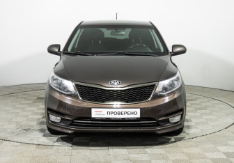 Подержанный автомобиль Kia Rio Hatchback 2015 года (2 фото)