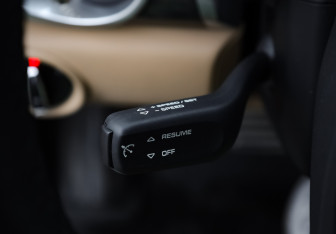 Подержанный автомобиль Porsche Cayenne 2014 года (18 фото)