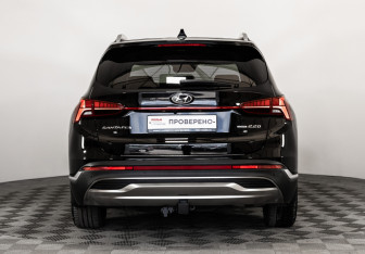 Подержанный автомобиль Hyundai Santa Fe 2022 года (8 фото)