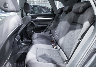 Подержанный автомобиль Audi Q5 2019 года (15 фото)