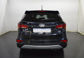 Подержанный автомобиль Hyundai Santa Fe 2015 года (6 фото)
