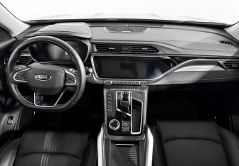 Подержанный автомобиль Geely Atlas Pro 2023 года (15 фото)