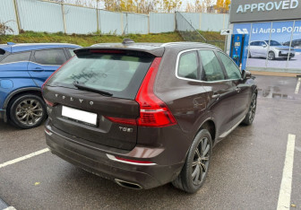 Подержанный автомобиль Volvo XC60 2020 года (4 фото)